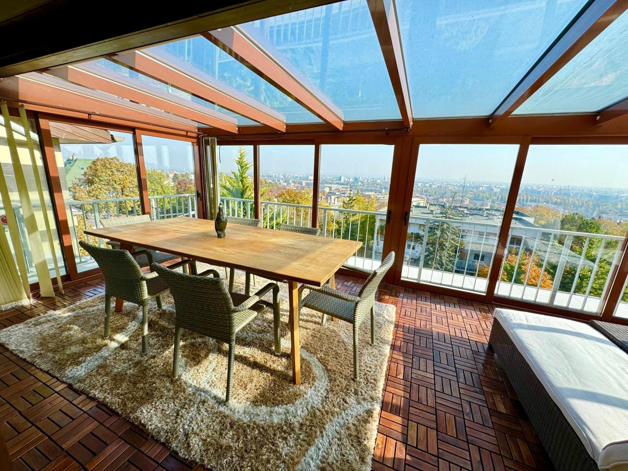 Apartament Luxury Penthouse On Rosehill With Free Garage *
