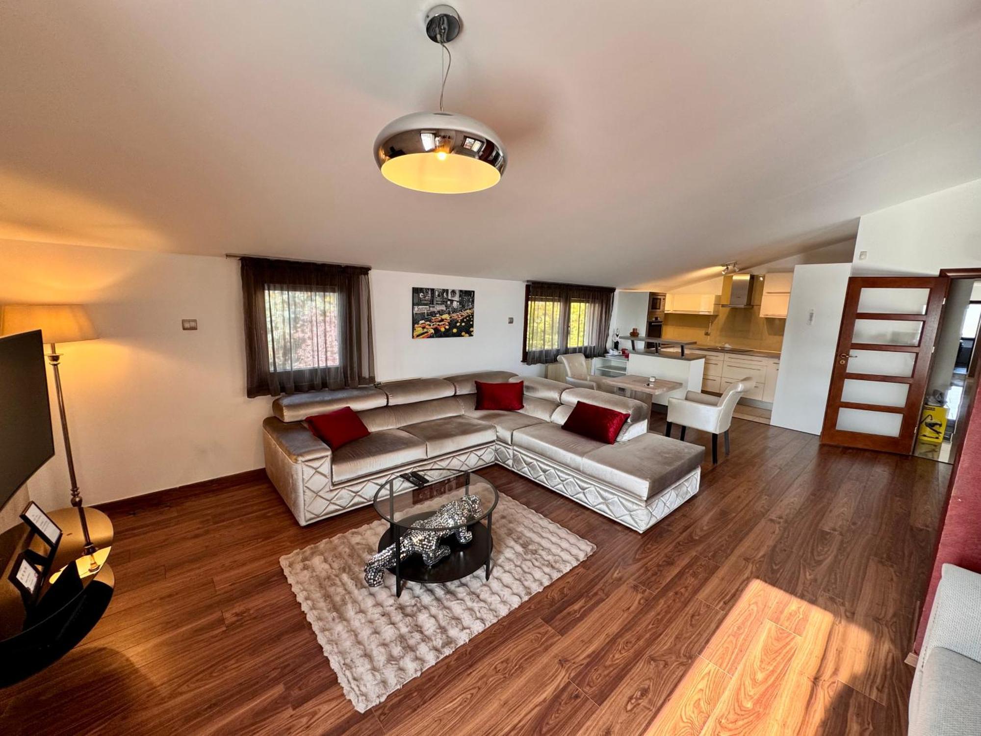 Apartament Luxury Penthouse On Rosehill With Free Garage *