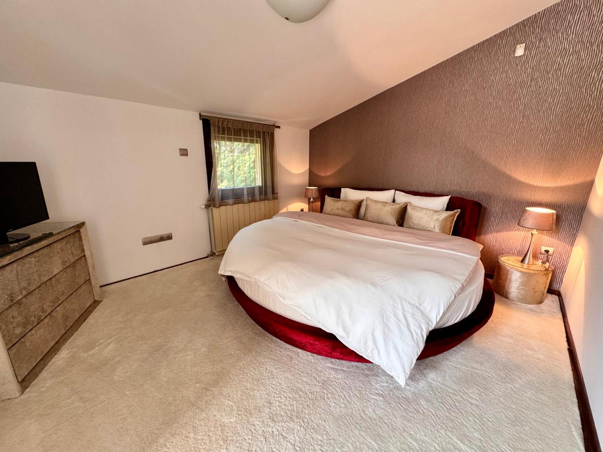 Luxury Penthouse On Rosehill With Free Garage Budapeszt